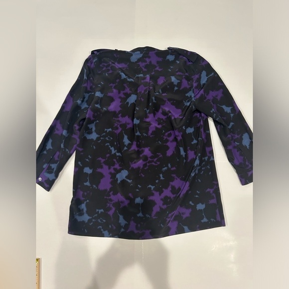 Burberry Long Sleeve Blouse Top 100% Silk Small Collared Blue Purple - Picture 2 of 12